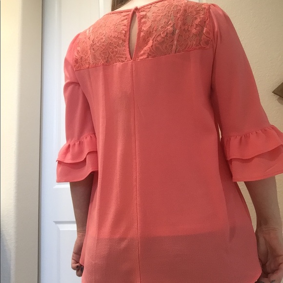 NWT coral blouse with bell sleeves and lace - Picture 2 of 2